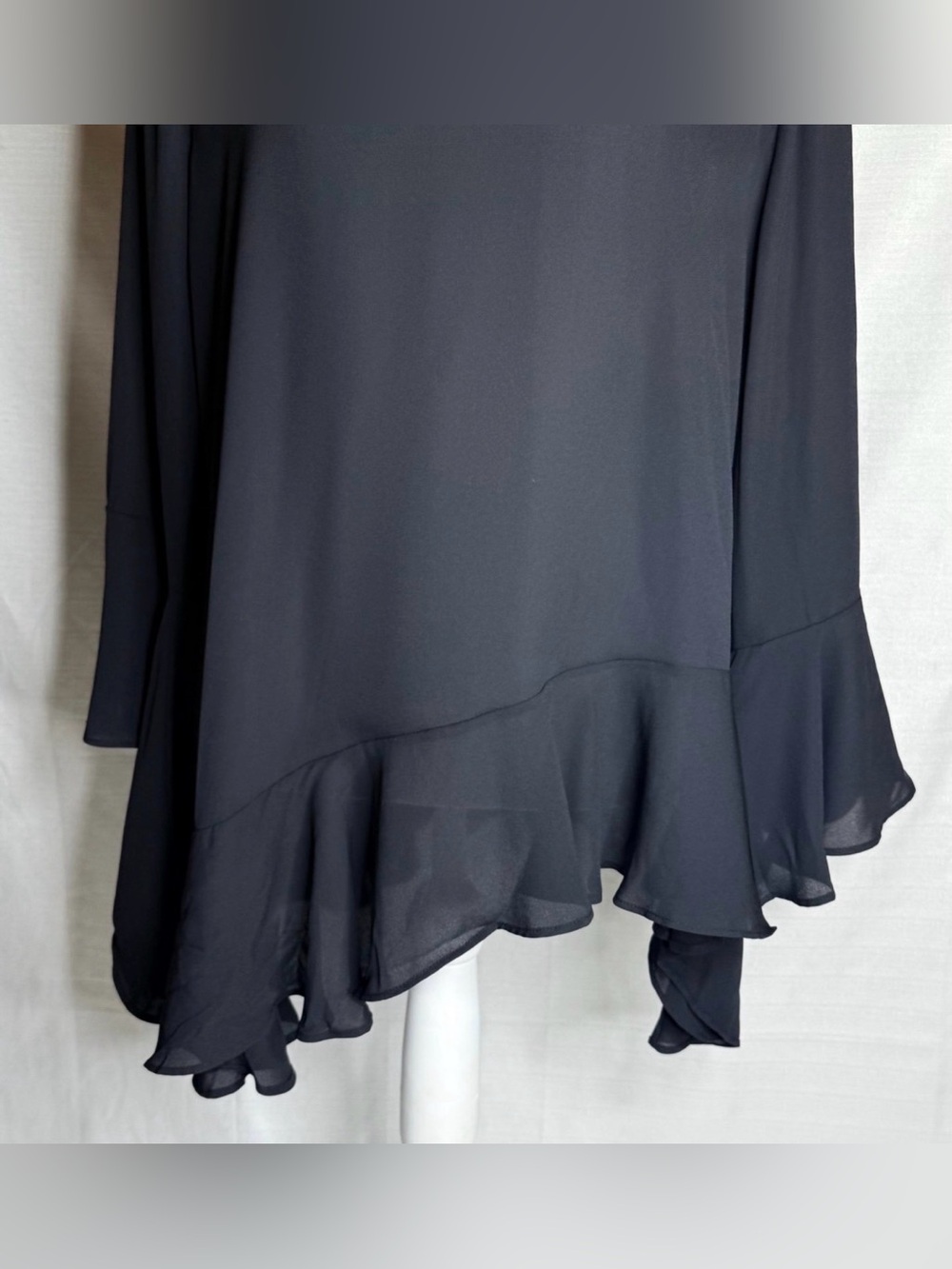 Chico’s Womens Blouse Size 2 Black Asymmetrical Bell Sleeve Top Flowy Shirt New - Picture 2 of 11